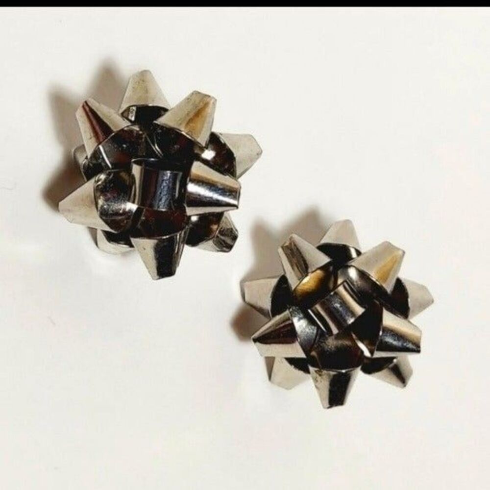 ^ Christmas present Bow Large Stud Earring Statement Jewelry Metal Silver Tone